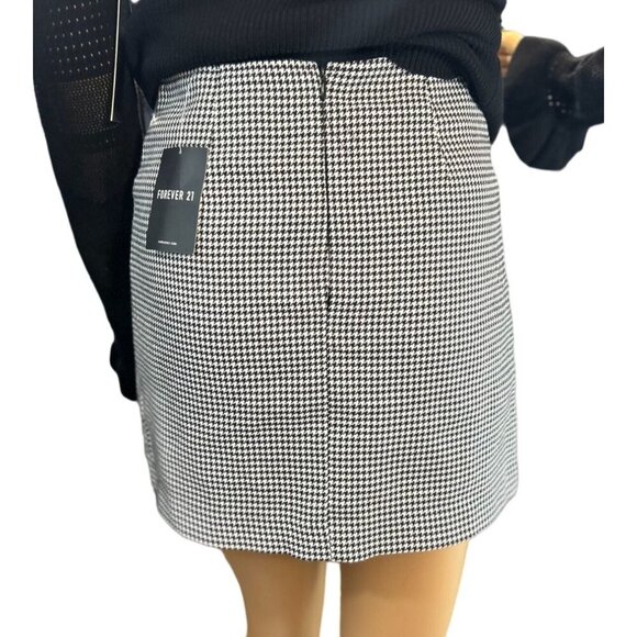 (5 for $25)โ Forever 21 Houndstooth Print Mini Skirt Size XS NWT - Picture 4 of 5